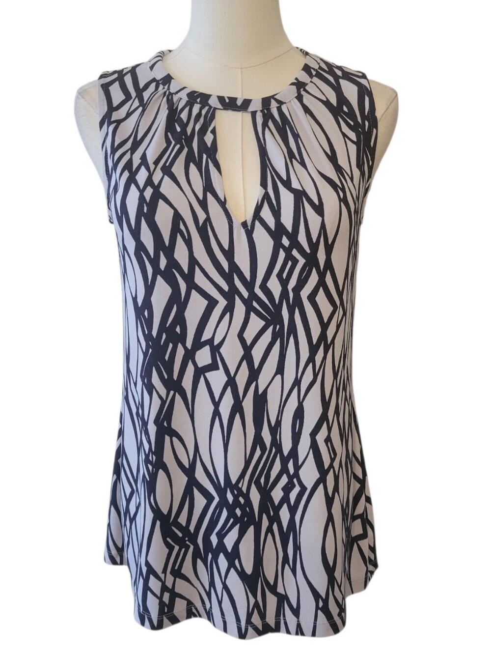 Banana Republic Blue &‎ White Sleeveless Crepe Top Size Small